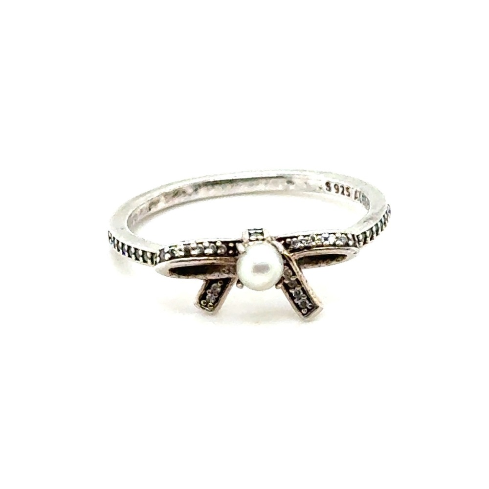 Pandora Sterling Silver Sparkling Bow Pearl Ring Size 9 190906CZ